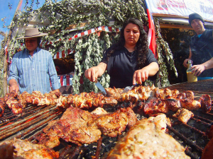Nutricionista de CESFAM Barrancas entrega consejos para disfrutar de la buena mesa en Fiestas Patrias sin caer en excesos