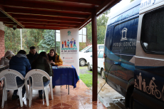 Bus de la Justicia y Defensoría de las Personas entregan asesoría legal en Cuncumén