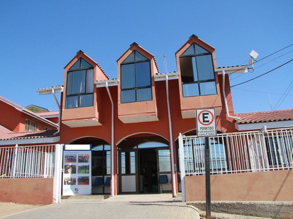 60 catres cl&iacute;nicos ser&aacute;n entregados a postas y CESFAM &nbsp;San Antonio para distribuci&oacute;n a pacientes con dependencia severa