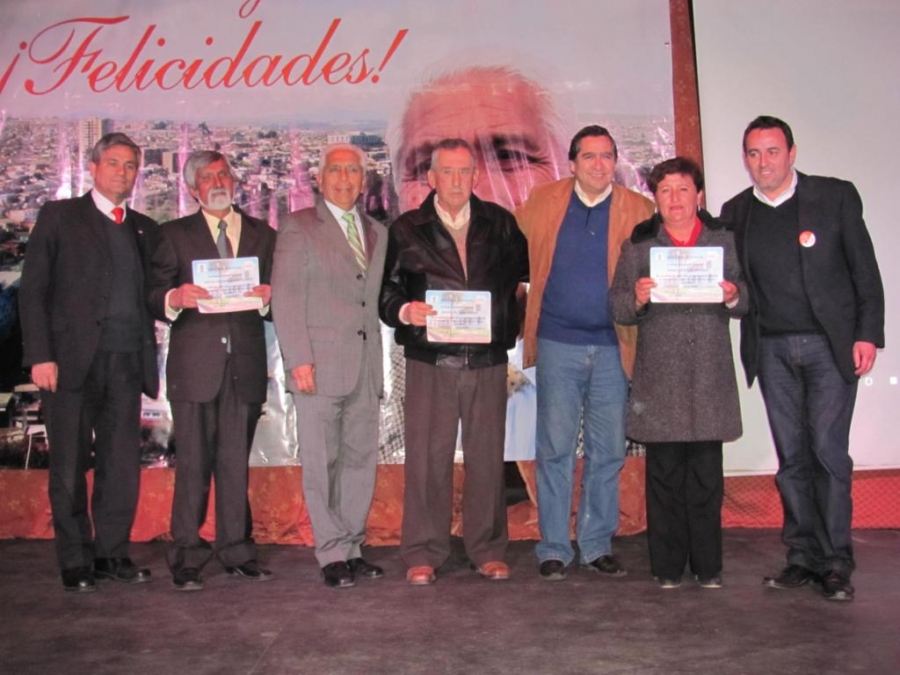 Municipalidad de San Antonio celebró a dirigentes de la comuna