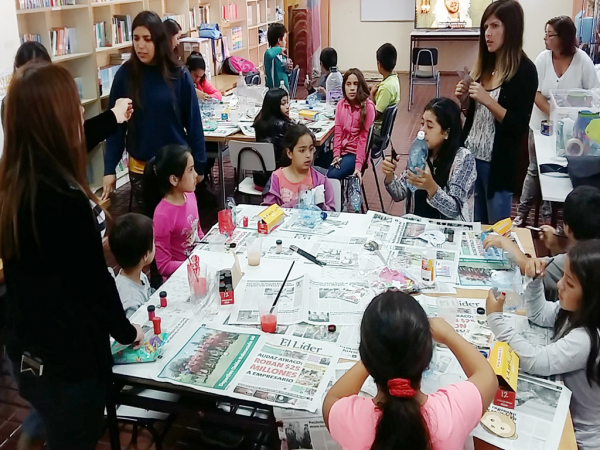 Programa instalado en el Municipio de San Antonio realiza talleres preventivos en escuela de verano