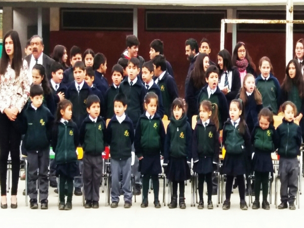 Emblemática Escuela Poeta Huidobro de Lo Gallardo celebró sus 115 años de existencia