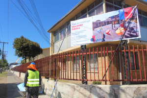 Avanza obra de conservaci&oacute;n en el Liceo Juan Dante Parraguez de San Antonio