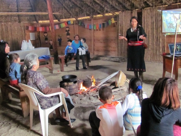 Programa de Habitabilidad San Antonio ense&ntilde;a a familias sobre la cultura mapuche