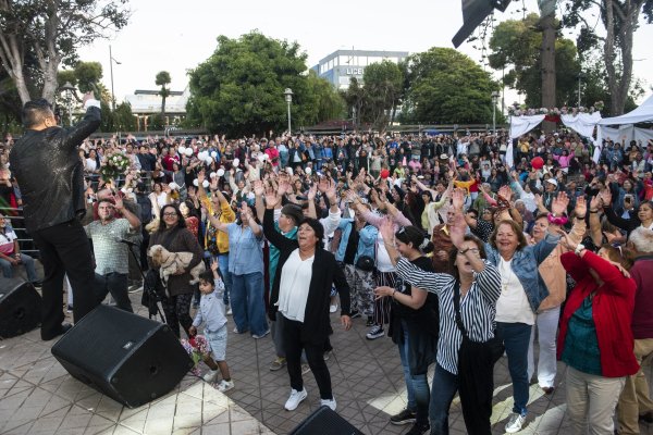 Vibrante y Emocionante Regreso de &lsquo;Cuerdas del Coraz&oacute;n&rsquo; en la Plaza de Llolleo Tras Cuatro A&ntilde;os de Ausencia