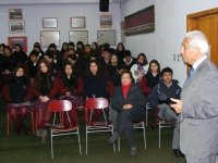 Alcalde de San Antonio realiza di&aacute;logos ciudadanos con estudiantes de la comuna