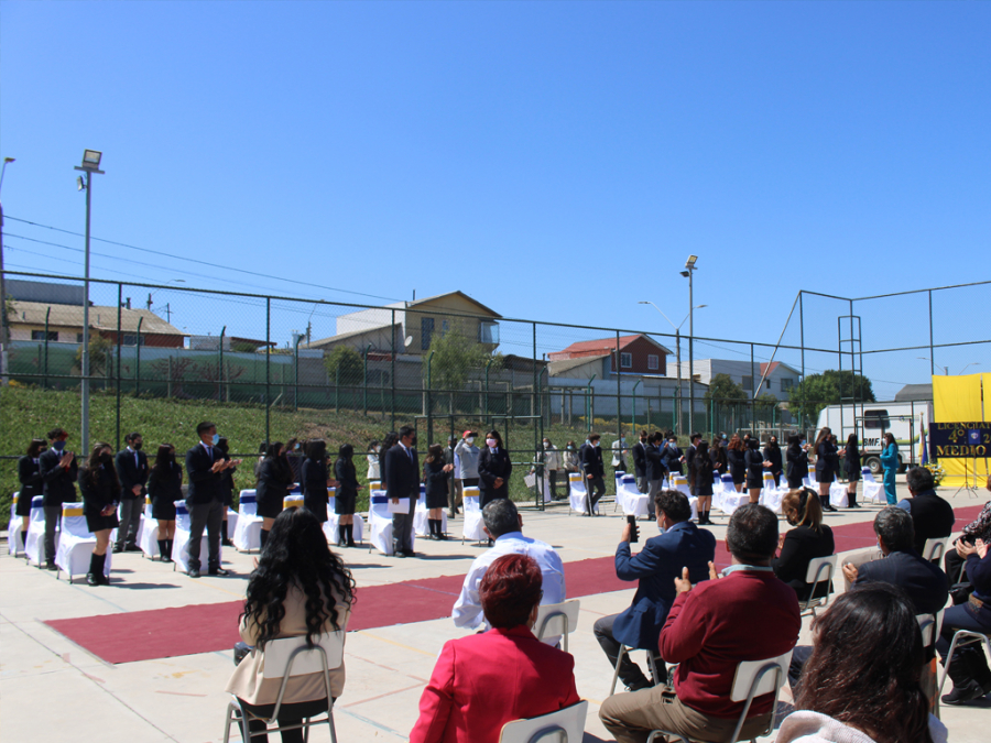 Con emotiva licenciatura I. Bicentenario Jos&eacute; Miguel Carrera despide a su Cuarto Medio 2021