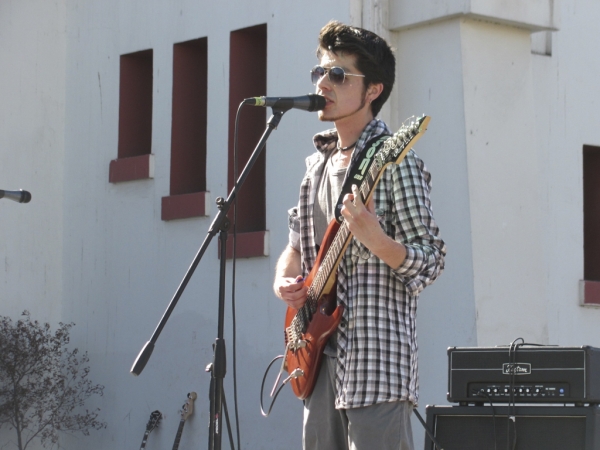 Municipalidad invita a j&oacute;venes a participar en taller de canto e impostaci&oacute;n de la voz