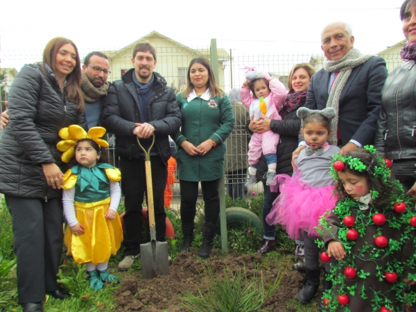 En jard&iacute;n infantil &ldquo;Tesoros el Mar&rdquo; de Bellavista se celebr&oacute; el D&iacute;a Mundial del &Aacute;rbol
