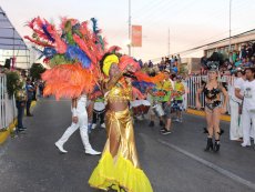 Parti&oacute; con todo el Carnaval de Murgas y Comparsas en San Antonio