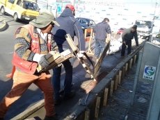 Labor Operaciones del Municipio, confeccionan un c&eacute;ntrico murete "anti agua lluvia"