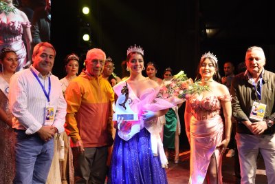 La jornada inicial tuvo como protagonistas a las 14 bellas reinas representantes de cada sector, mientras que el segundo día, hubo un pasacalle por avenida Barros Luco, además de la presentación de artistas locales, entre ellos Mauricio Rebolledo y A