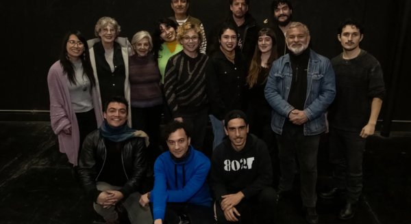 Dos destacadas actrices nacionales llegan al Centro Cultural con la histórica obra teatral chilena “Pan Caliente